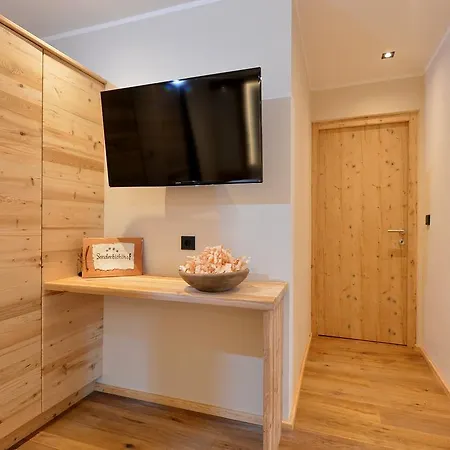 Sonderbichlhof Farm stay *